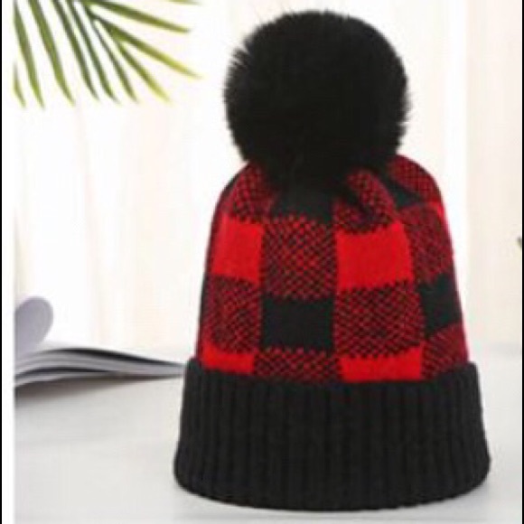 Checker  Pom Pom fur ball.Ultra warm - Picture 3 of 3